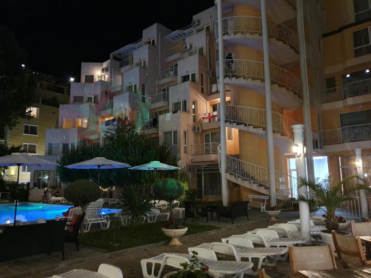 Vanilla Garden Apartments Slantschew brjag Exterior foto